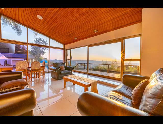 5 BEDROOM FREEHOLD FOR SALE IN NORTHCLIFF